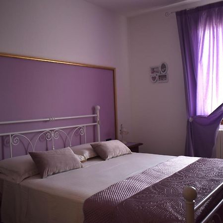 A Casa di Laura Bed & Breakfast Occhiobello Bagian luar foto