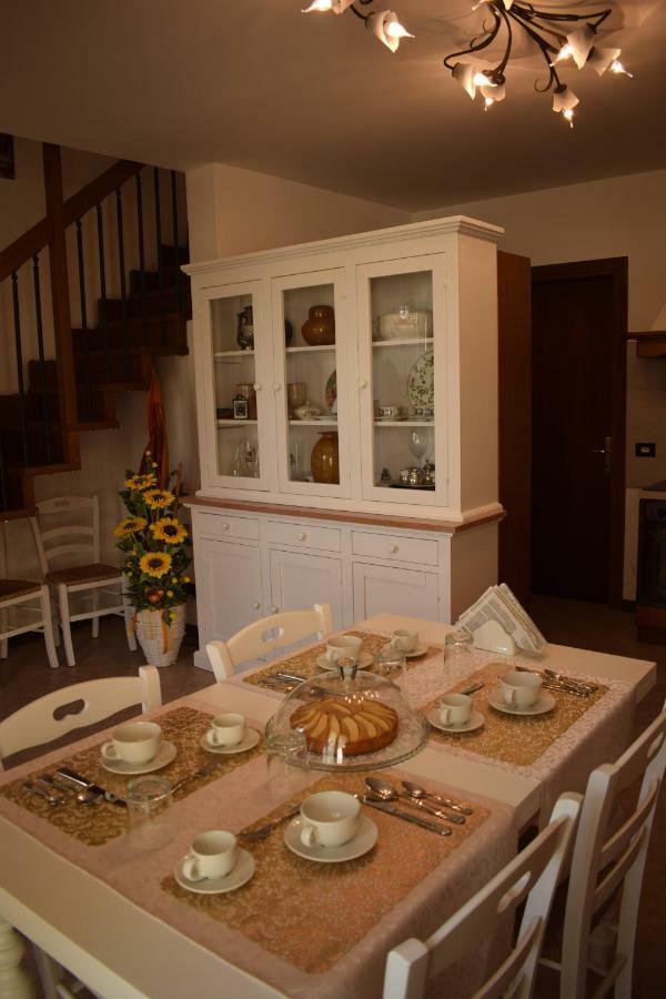A Casa di Laura Bed & Breakfast Occhiobello Bagian luar foto