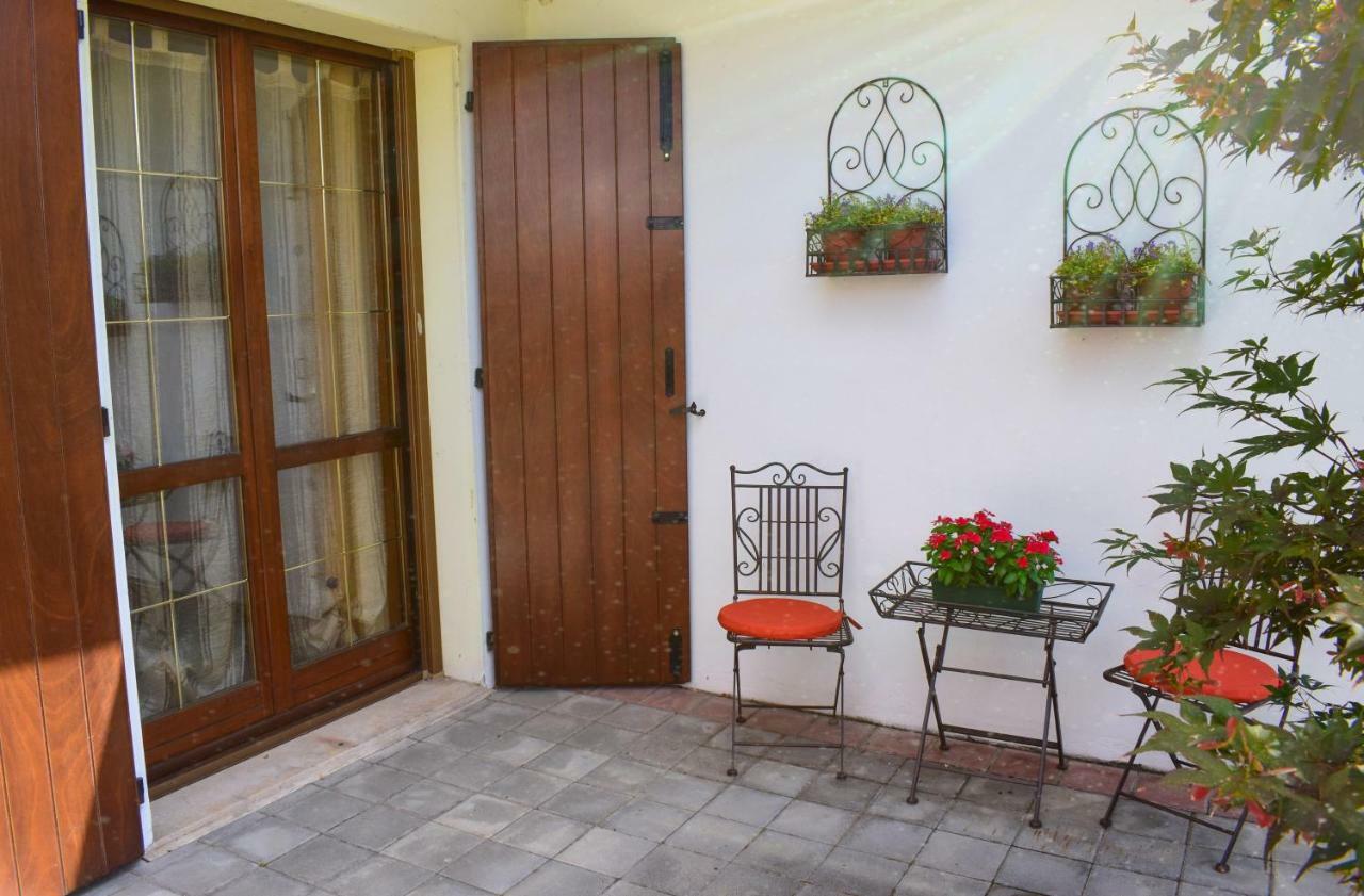 A Casa di Laura Bed & Breakfast Occhiobello Bagian luar foto
